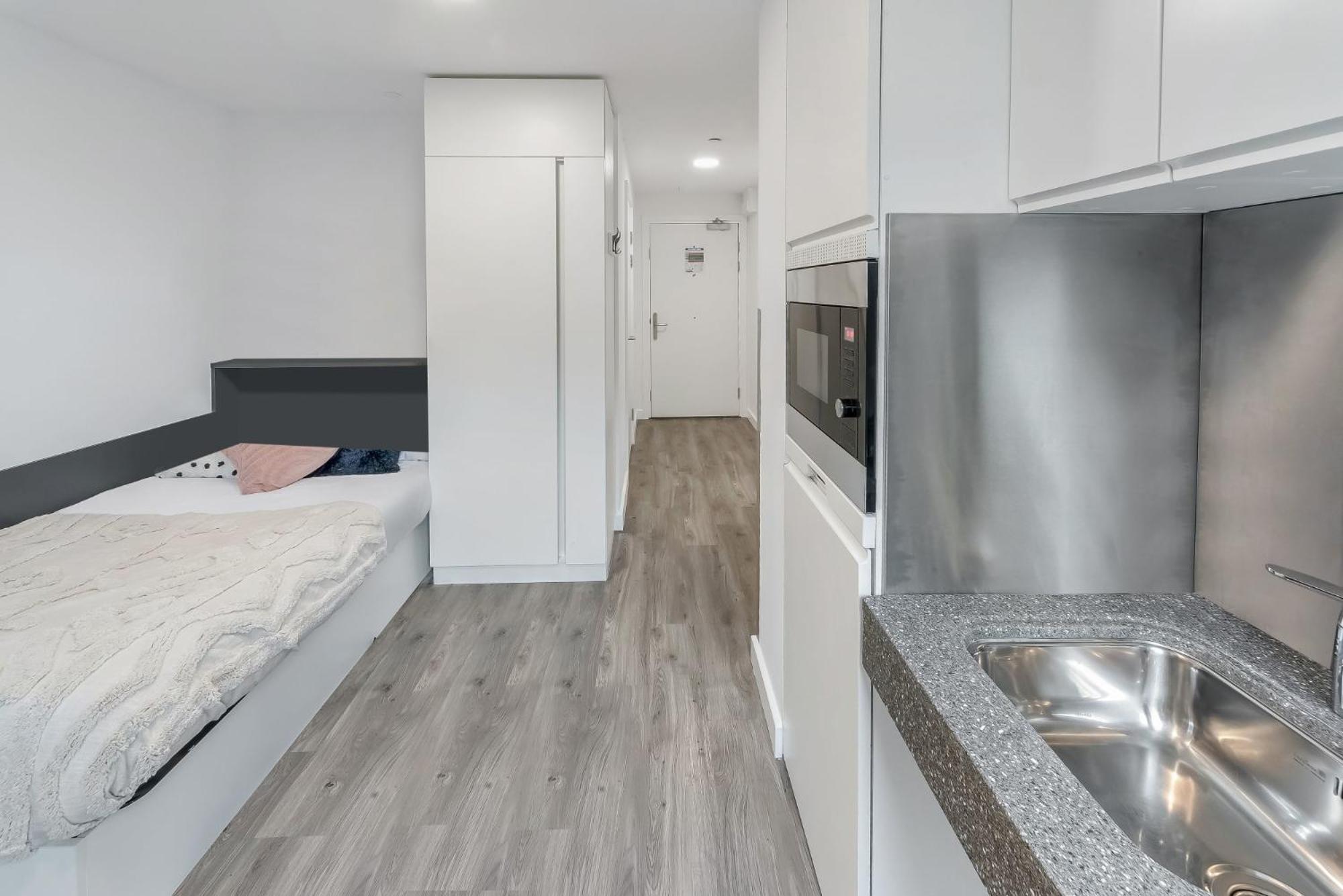 For Students Only Studios At Chapter White City In Лондон Экстерьер фото