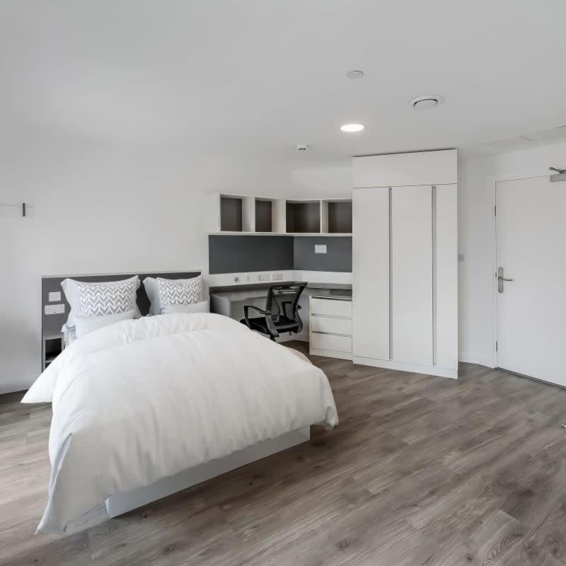 For Students Only Studios At Chapter White City In Лондон Экстерьер фото